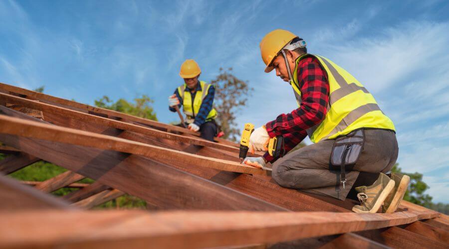 Professional Flat Roofing Installation services in Wallingford, IA